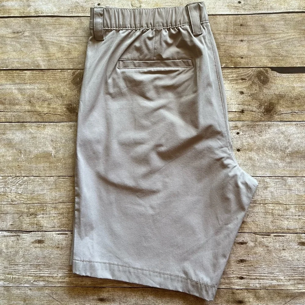Banana Republic Core Temp Mens Shorts‎ 34 Khaki Tan Stretch Golf Chino